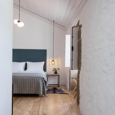 Quinta Do Rio Noemi Hotel